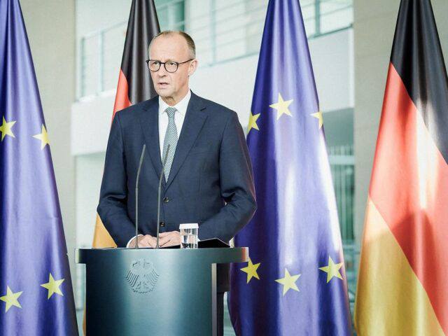 ФРГ требует встречи Путина и Зеленского: Мерц раскрыл, чем обернётся отказ