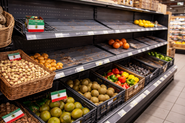 Полки опустеют? Конфликт на Ближнем Востоке ударит по магазинам России